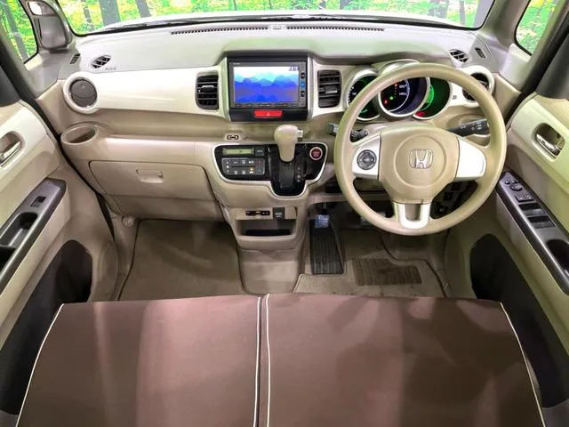 Honda N-Box 2016 photo 3