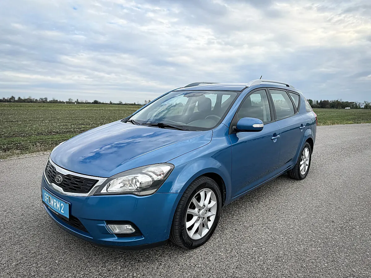 Kia Ceed 2011 photo 2