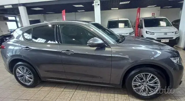 Alfa Romeo Stelvio 2022 photo 2