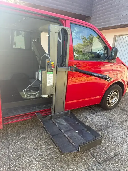 Volkswagen Caravelle 2008 photo 2