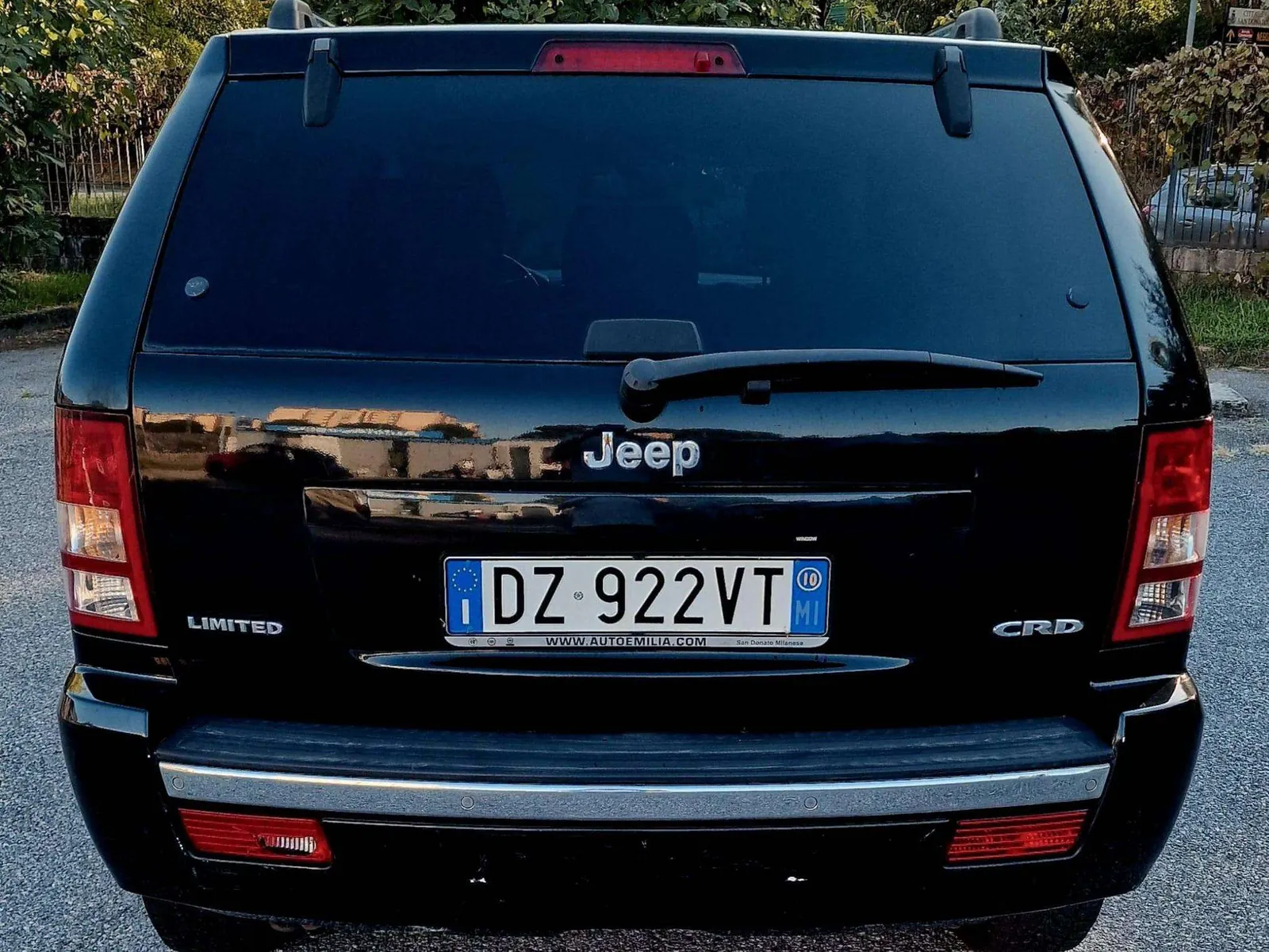 Jeep Grand Cherokee 2010 photo 3