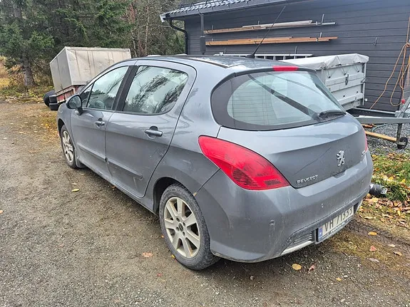 Peugeot 308 2008 photo 4