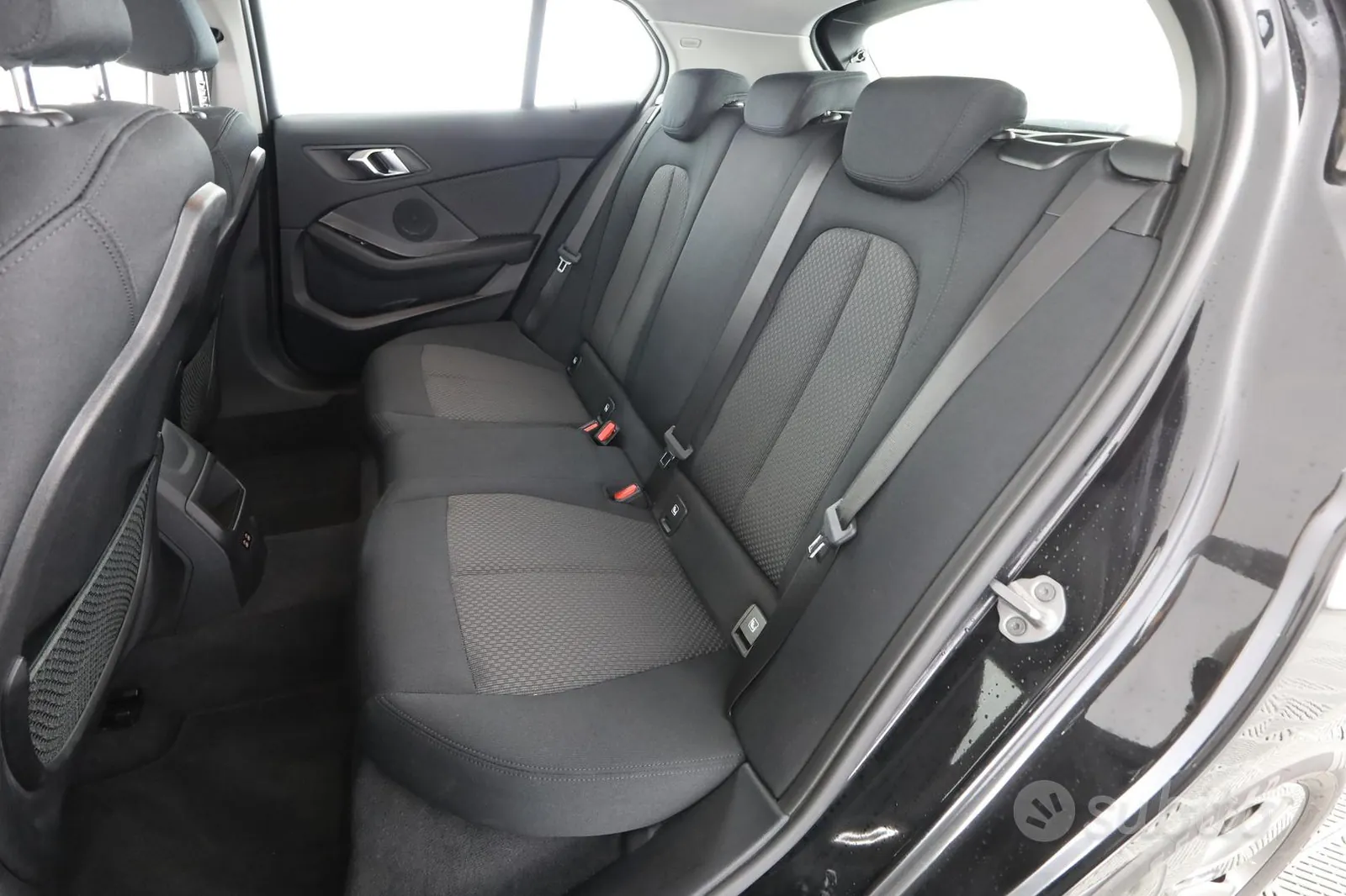 BMW 1 Series 2023 photo 3