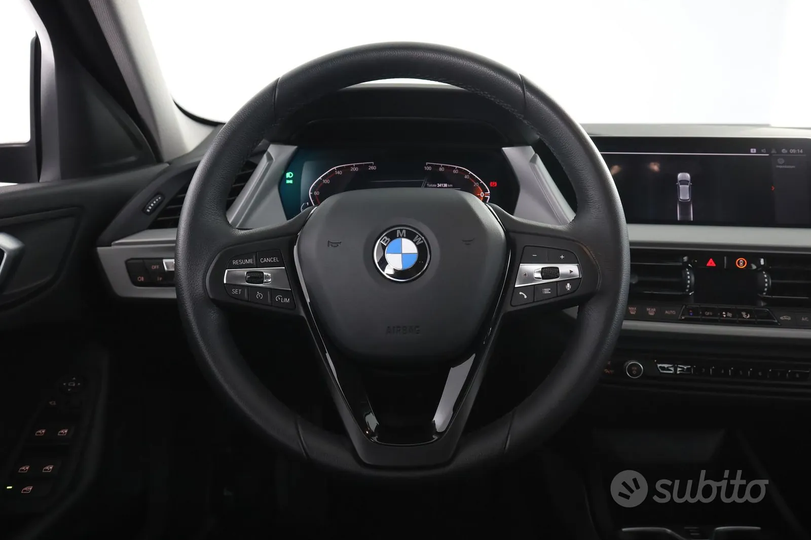 BMW 1 Series 2023 photo 5