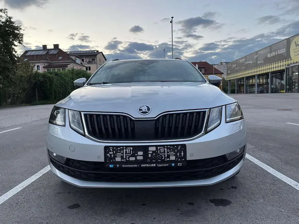 Skoda Octavia 2018 photo 3
