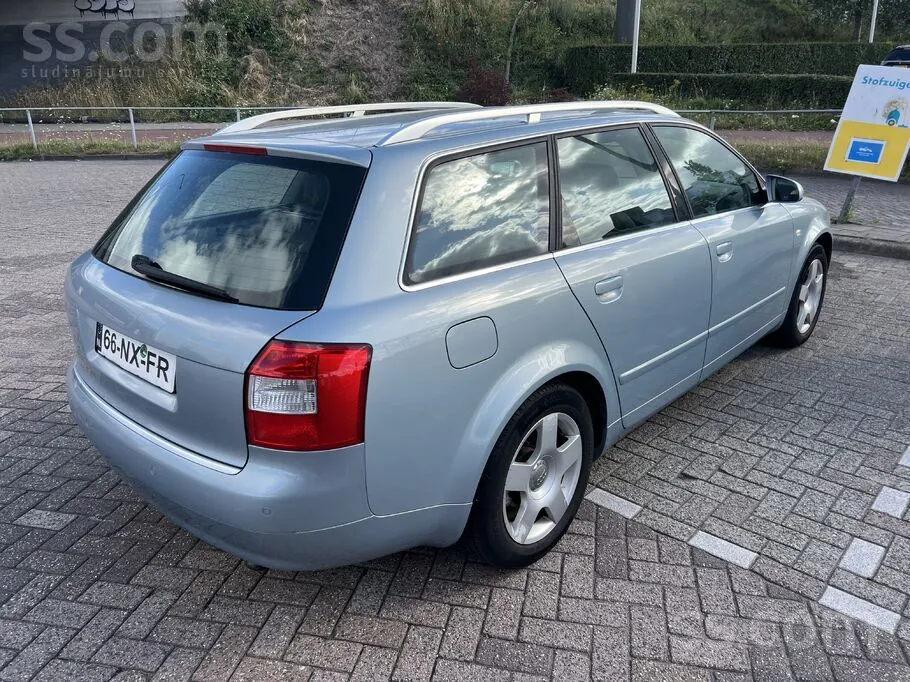 Audi A4 2004 photo 5