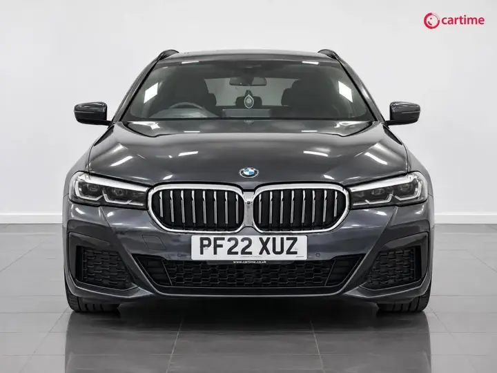 BMW 5 Series 2022 photo 2