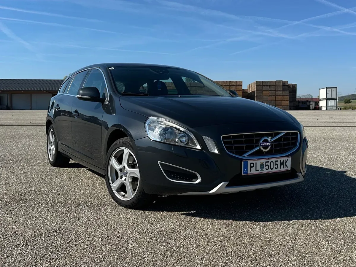Volvo V60 2011 photo 3