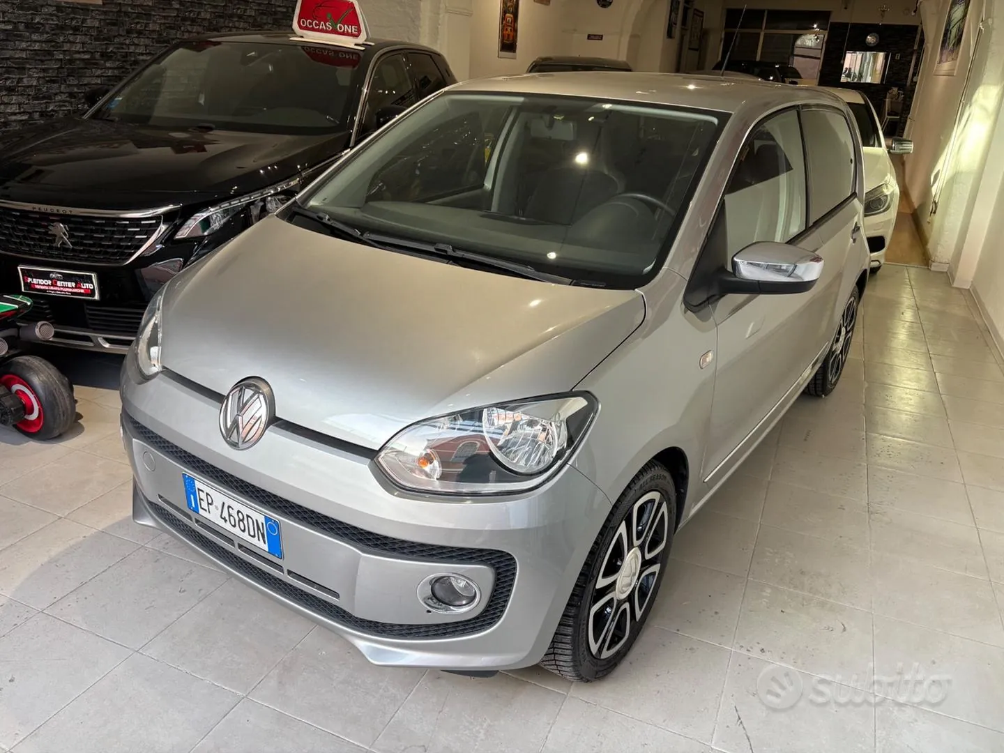 Volkswagen Up 2013 photo 2
