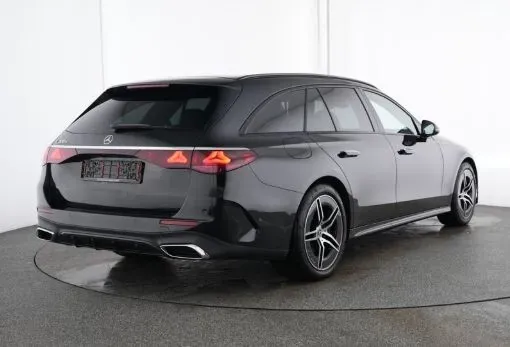 Mercedes-Benz E-Class 2025 photo 3