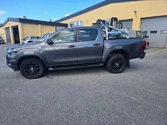 Toyota Hilux 2022 photo 3
