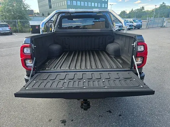 Toyota Hilux 2022 photo 5