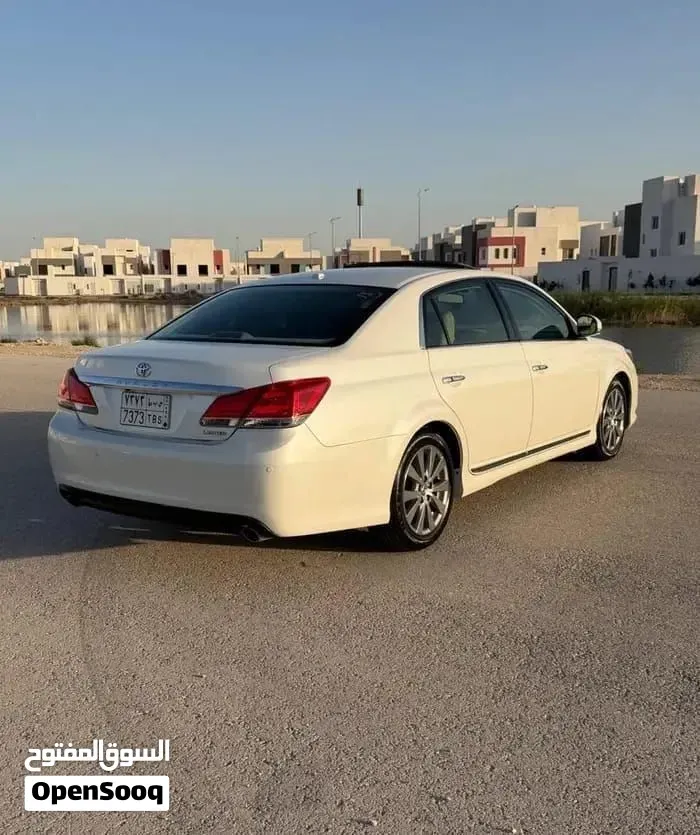 Toyota Avalon 2012 photo 4