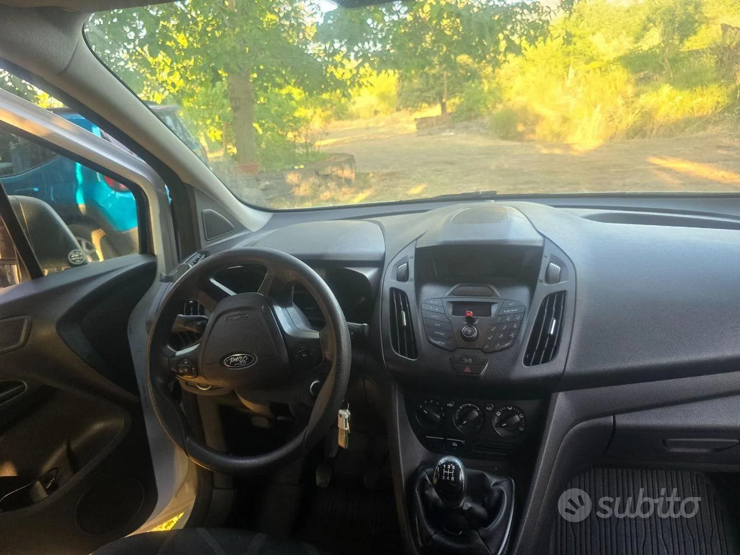 Ford Transit 2018 photo 2