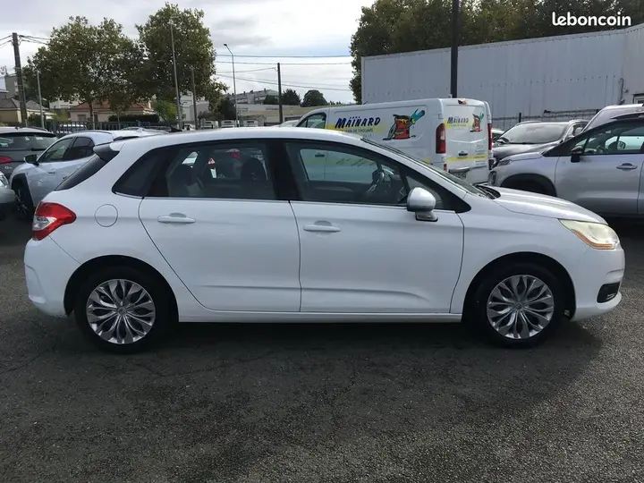 Citroen C4 2013 photo 4