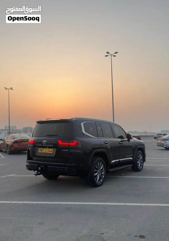 Toyota Land Cruiser 2024 photo 2