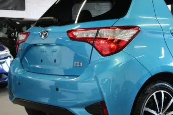 Toyota Vitz 2017 photo 4