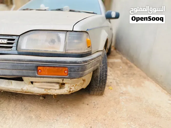 Mazda 323 1988 photo 4