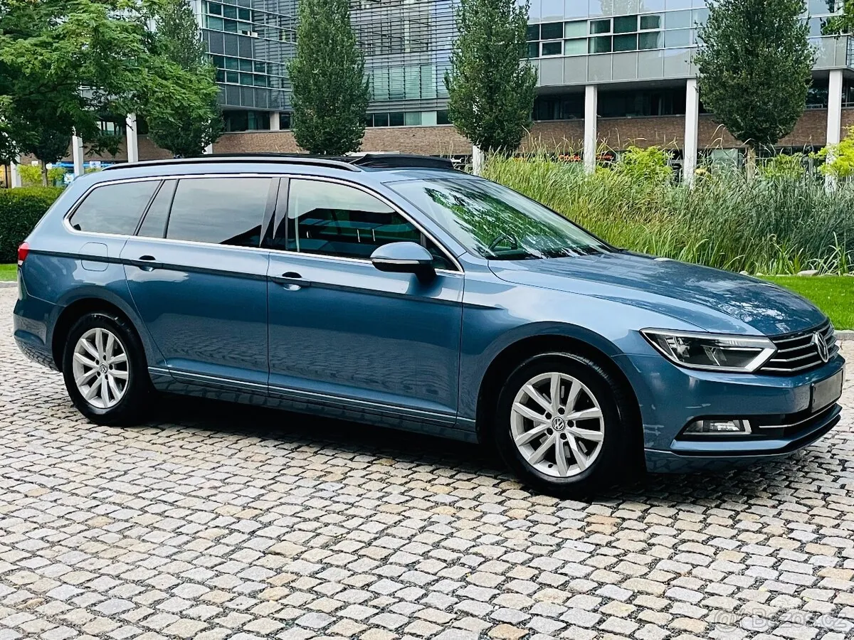 Volkswagen Passat 2023 photo 5