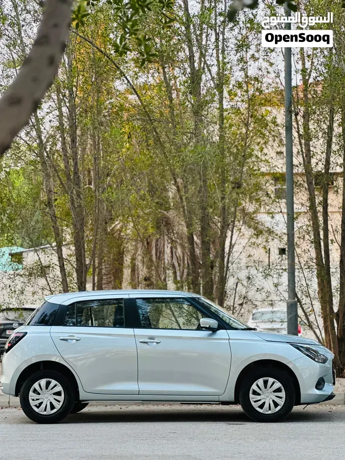 Suzuki Swift 2025 photo 4