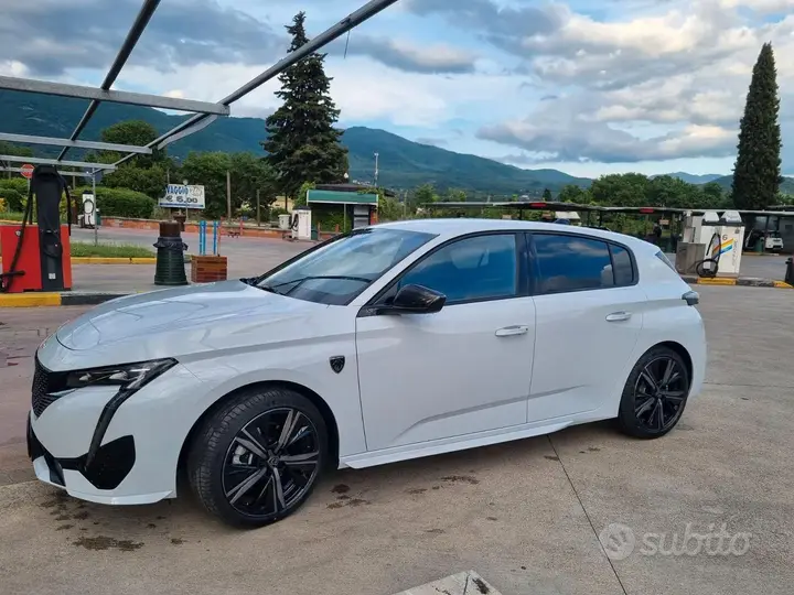 Peugeot 308 2024 photo 2