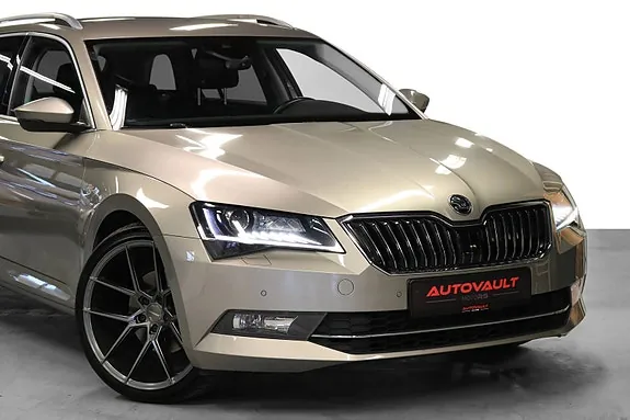 Skoda Superb 2018 photo 2