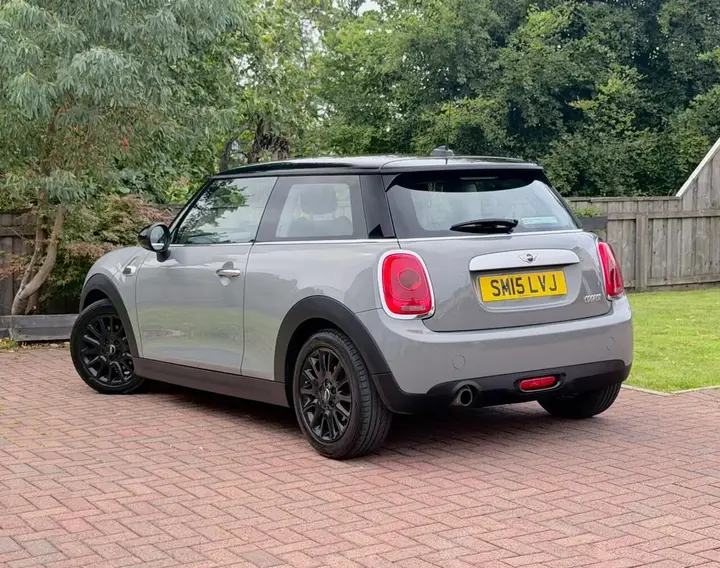 Mini Cooper 2015 photo 2