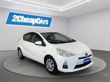 Toyota Aqua 2012 photo 4