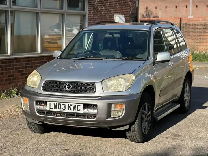 Toyota Rav4 2003 photo 4