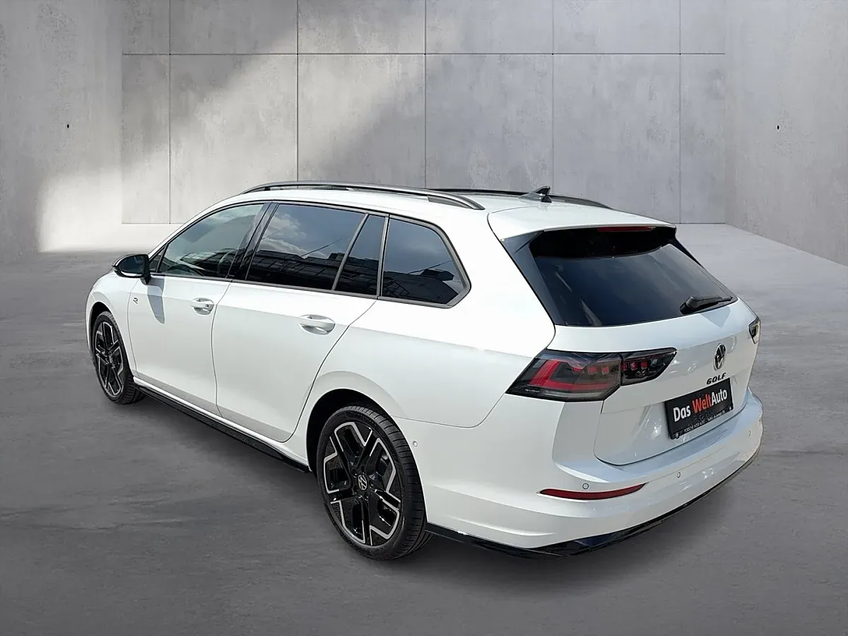 Volkswagen Golf 2026 photo 3