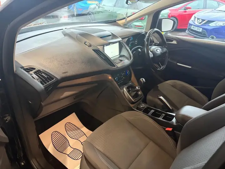 Ford C-Max 2017 photo 4