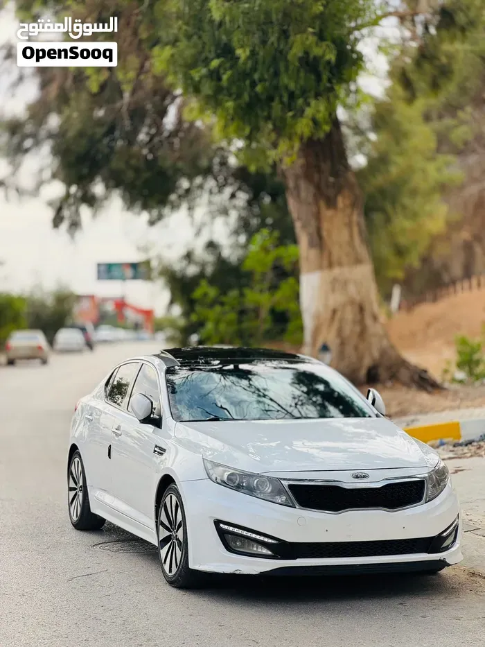 Kia K5 2011 photo 4