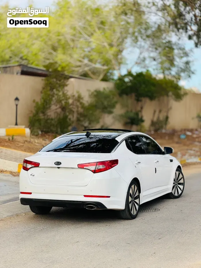 Kia K5 2011 photo 2