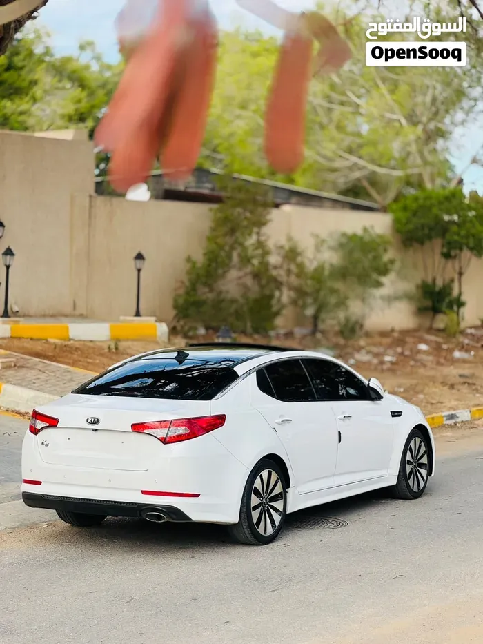 Kia K5 2011 photo 3