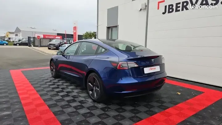Tesla Model 3 2021 photo 3
