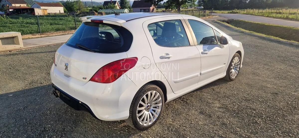 Peugeot 308 2010 photo 4