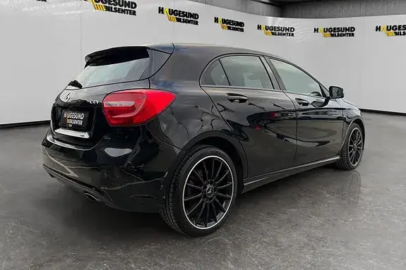 Mercedes-Benz A 180 2013 photo 4