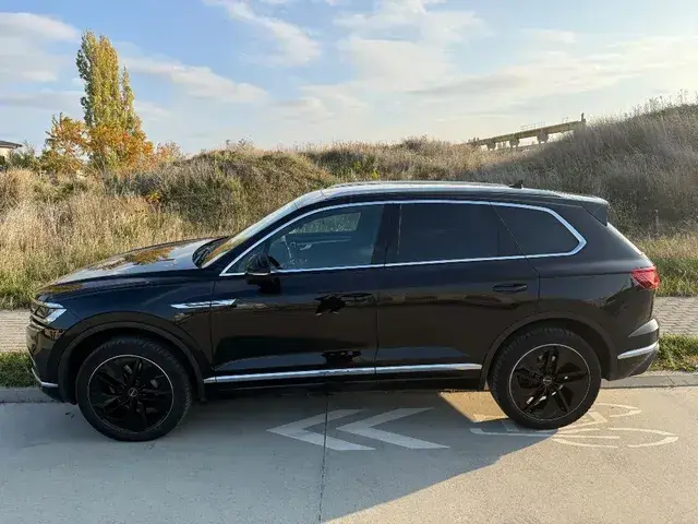 Volkswagen Touareg 2019 photo 3
