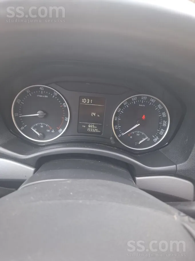 Skoda Octavia 2012 photo 3