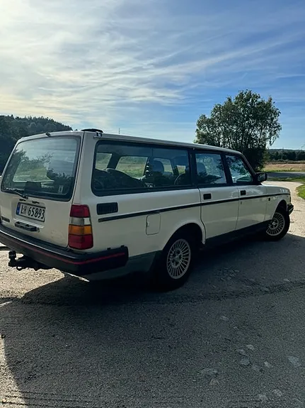 Volvo 240 1992 photo 4