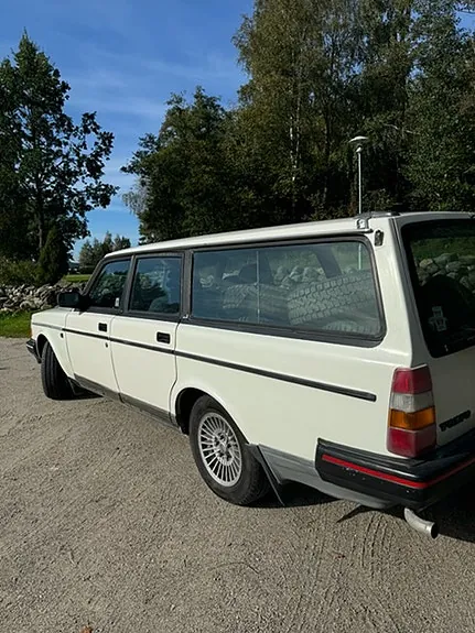 Volvo 240 1992 photo 2