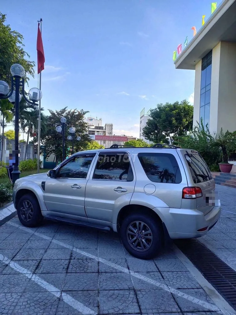 Ford Escape 2011 photo 3