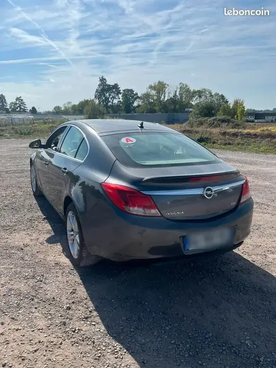 Opel Insignia 2011 photo 2
