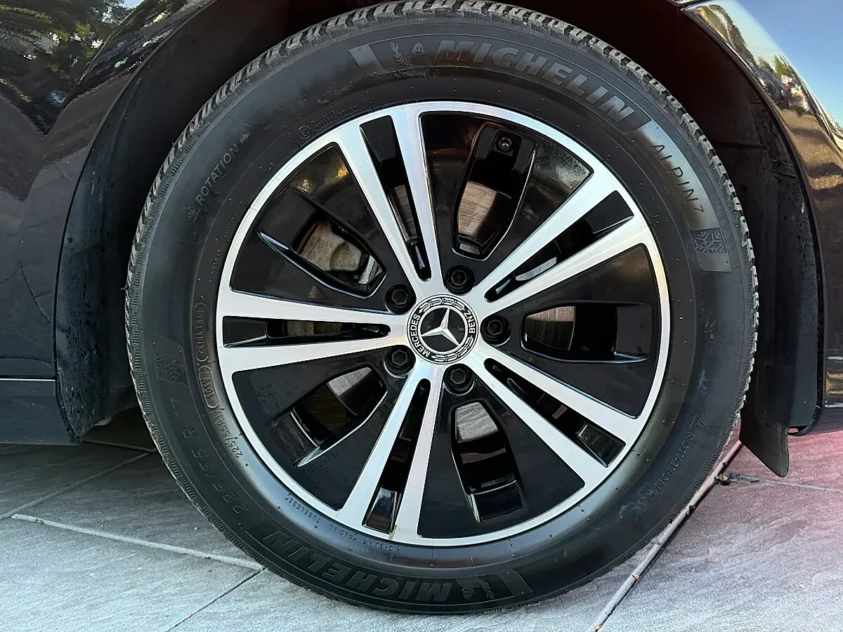 Mercedes-Benz E-Class 2019 photo 3