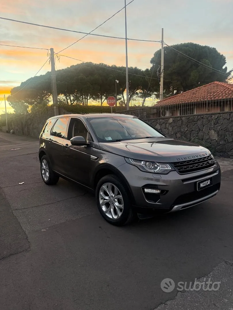 Land Rover Discovery Sport 2017 photo 2