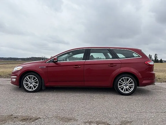 Ford Mondeo 2013 photo 2
