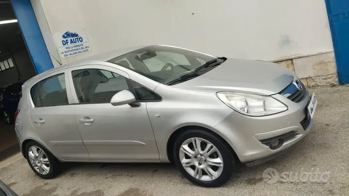 Opel Corsa 2007 photo 2