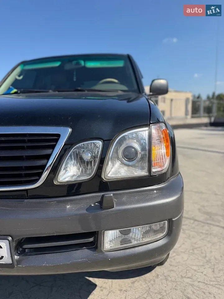 Lexus Lx 1999 photo 3