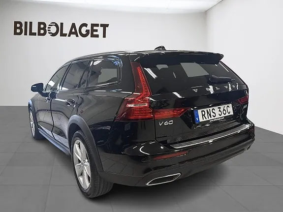 Volvo V60 Cross Country 2022 photo 3