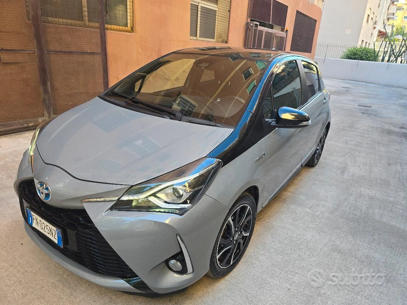 Toyota Yaris 2018 photo 2